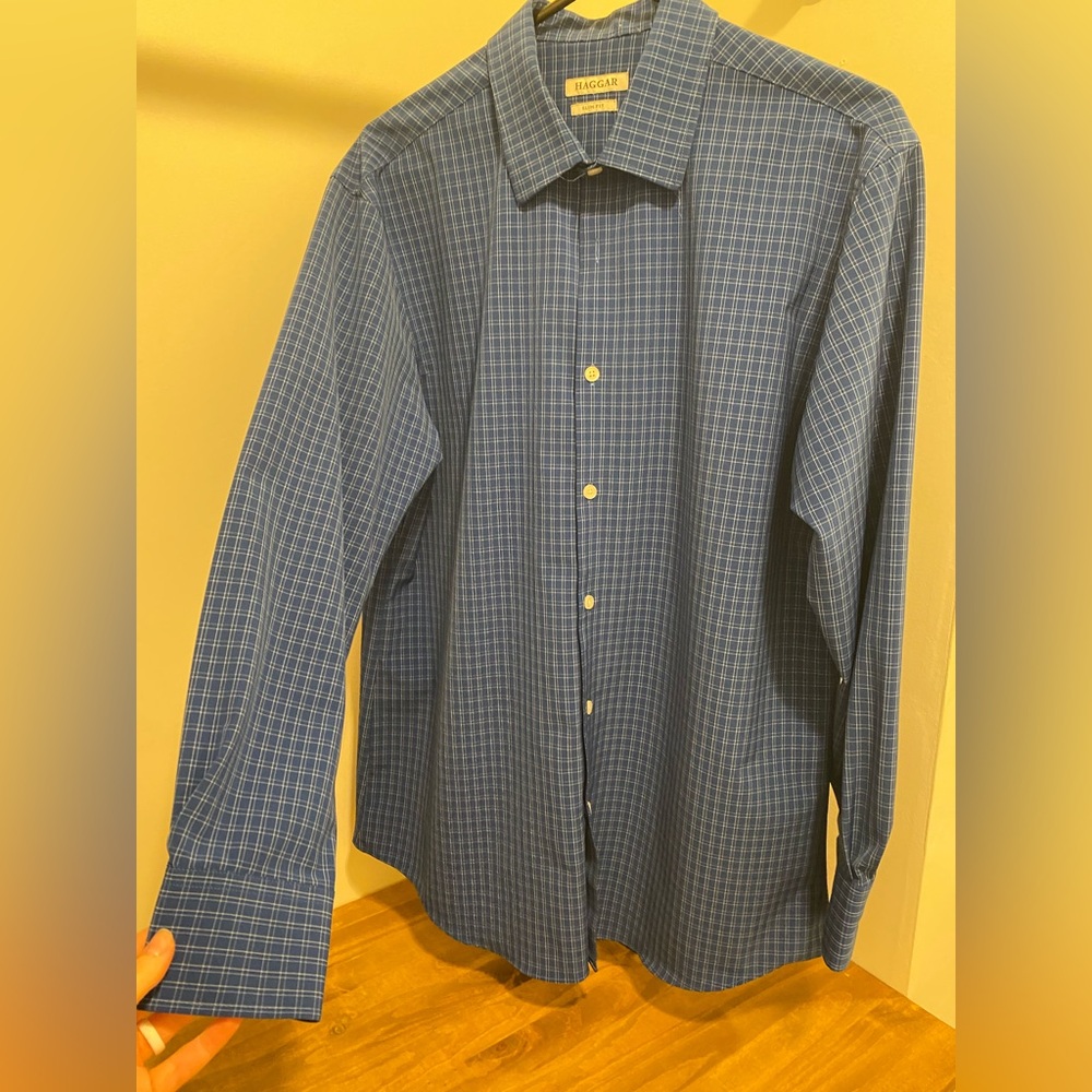 Haggar Navy Plaid Button Down Shirt